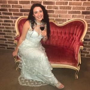 Meet your Posher, Jenny